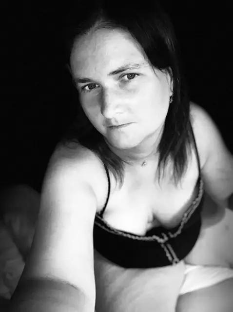 Hornysarah