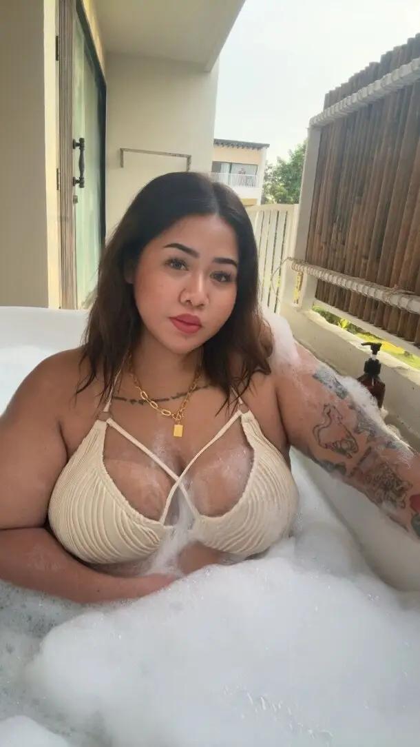 👄 BJ QUEEN 👸🏻