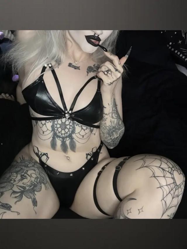 𝕿𝖆𝖙𝖙𝖔𝖔𝖊𝖉𝖇𝖇𝖞 😇😈🖤
