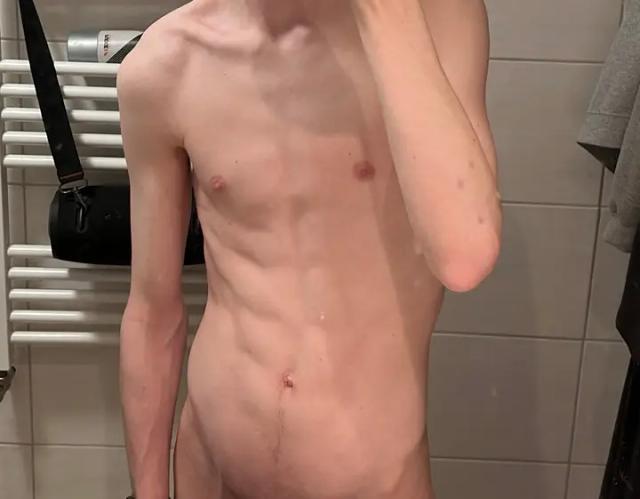 HungSlimBoy_XXL