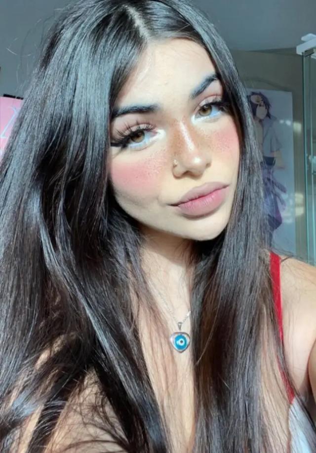 🌹 Alina Rose