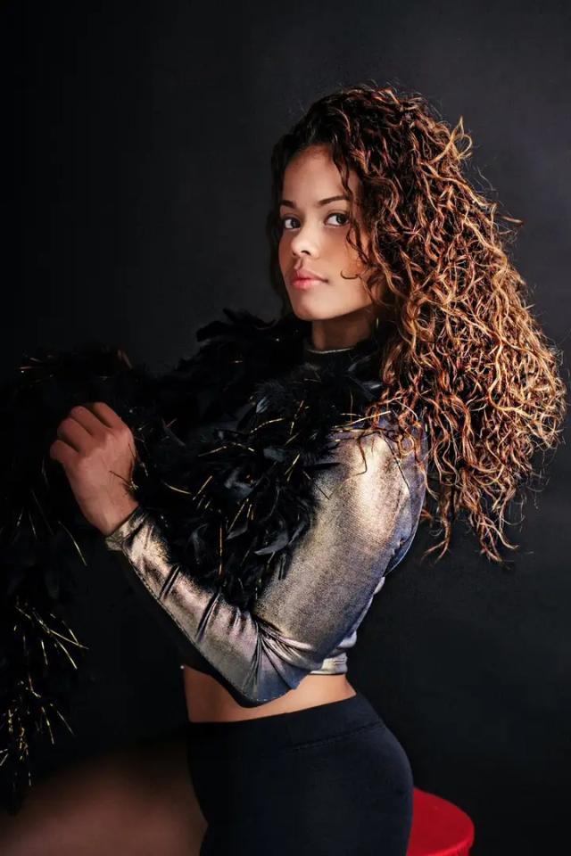 Canelafitwoman3