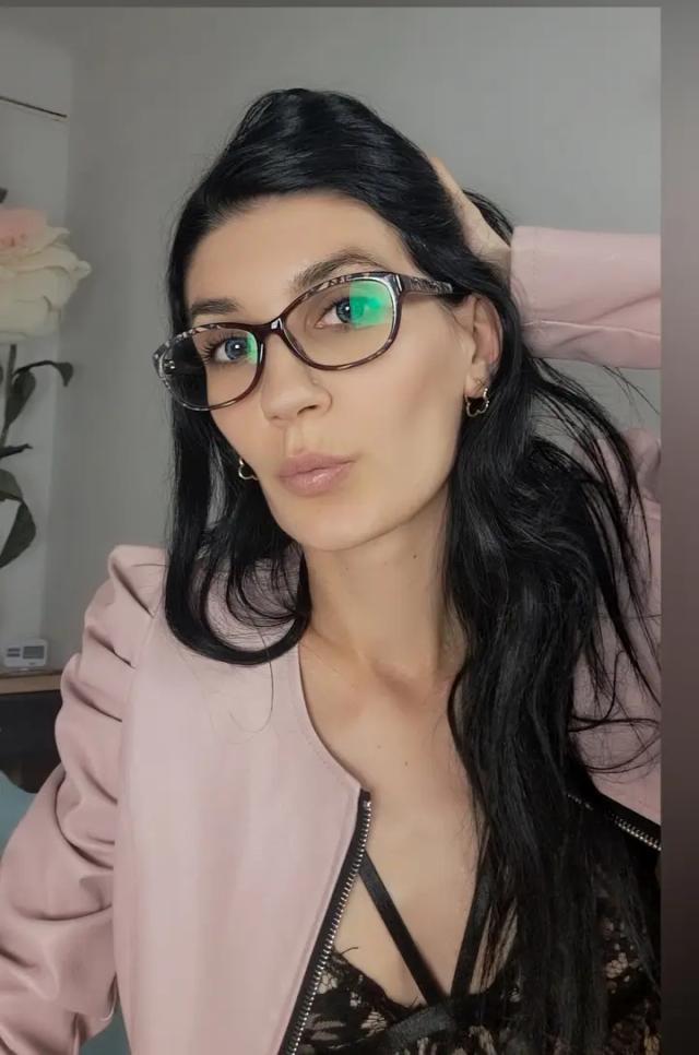 Naughtylov3