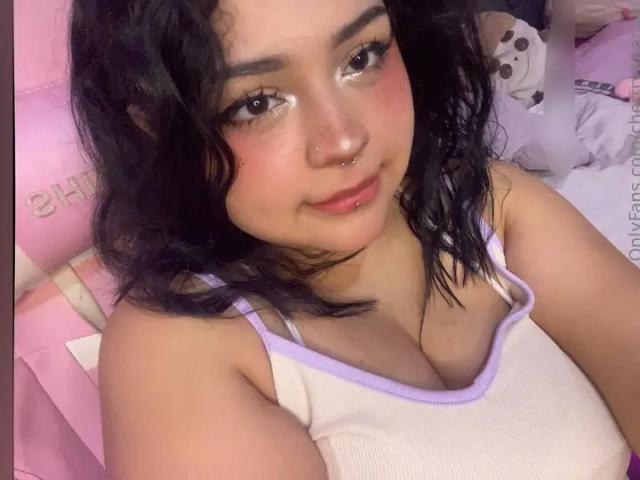 🍒Cherry Hannah🍒