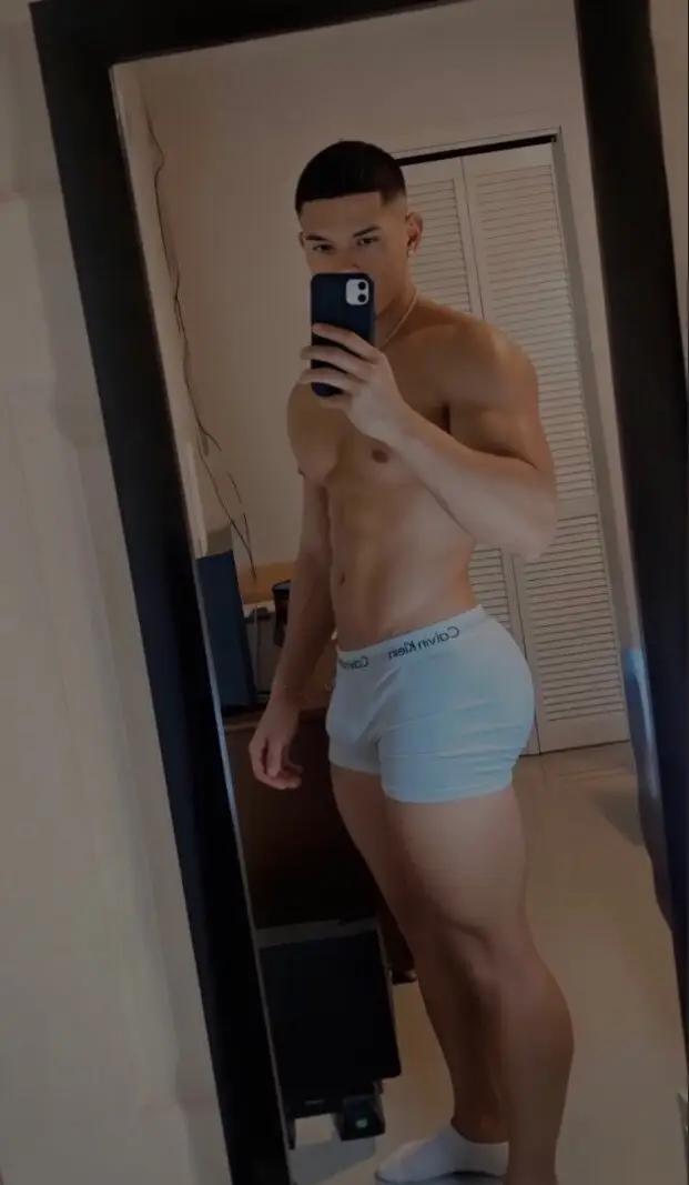💎 𝑀𝑖𝑘𝑒𝑠𝑡𝘩𝑒𝑡𝑖𝑐𝑠 💎
