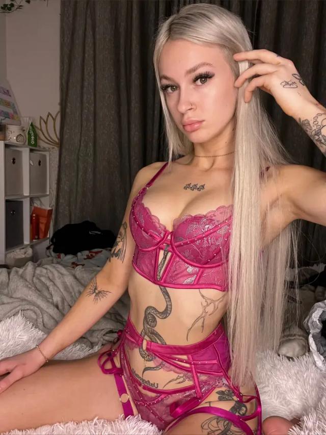 LUNA BUNNY I PETITE &amp; BARELY LEGAL