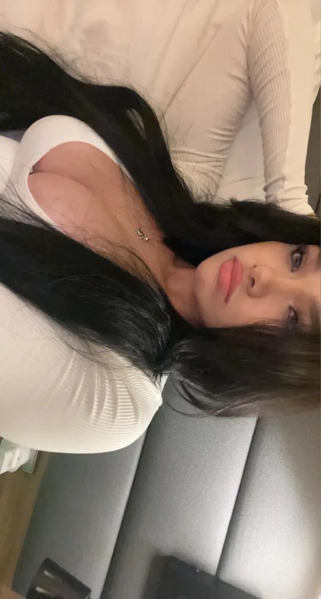 Victoria 💘 Sweet Face, Dirty Mind 😇