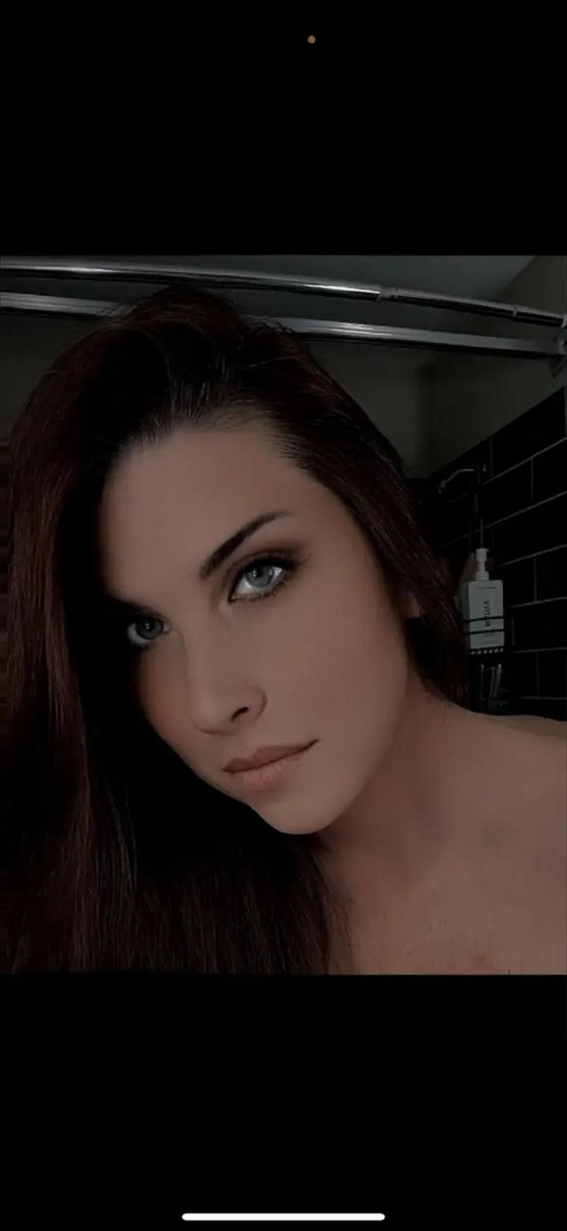 Adelynne Grace