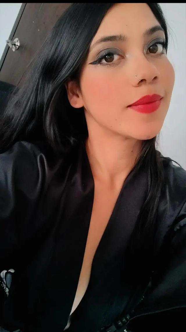 Scarletthott