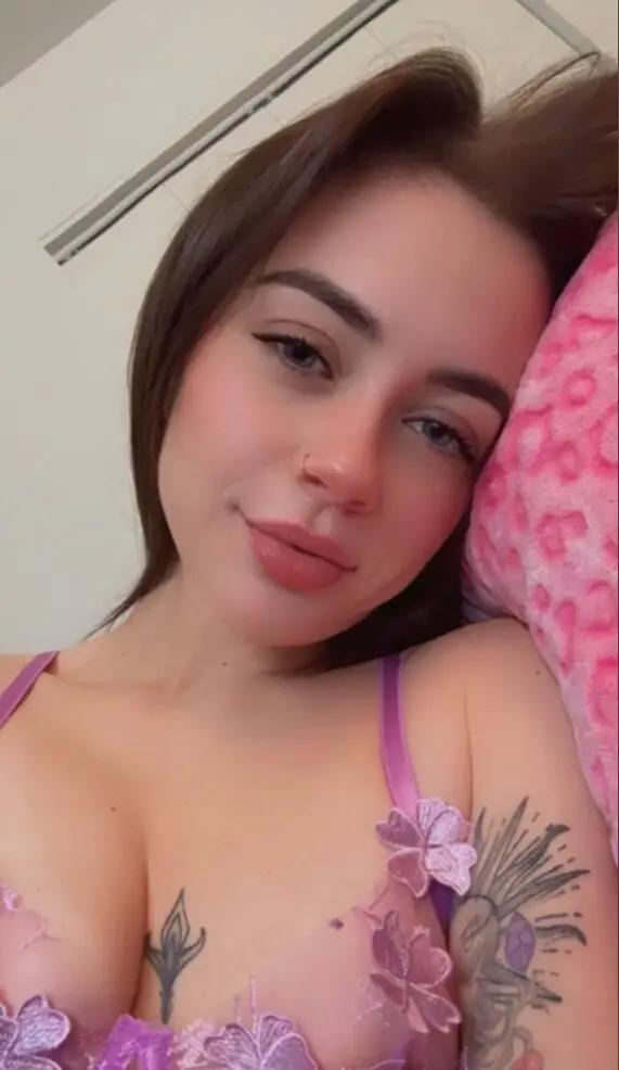 Melie Rose 🌹