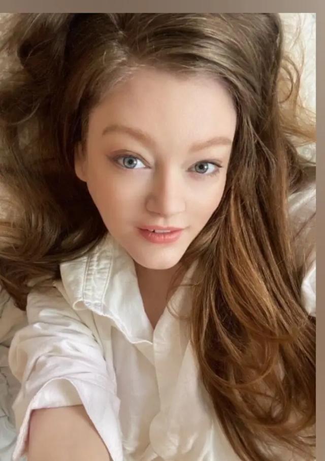 Unknown Robot ~ Rachel <3