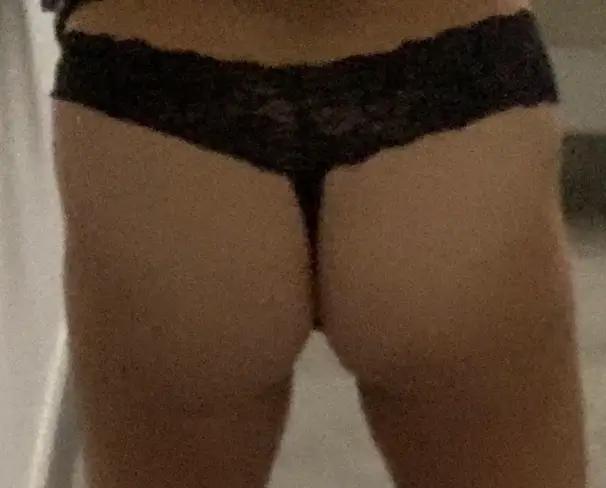 Curvy Cougar