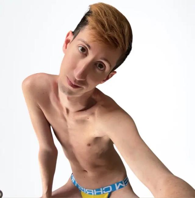 Red Haired Twink 🔥
