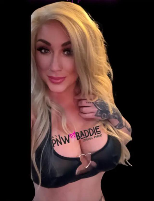 Who's your Baddie? It'sKylieJamesxx