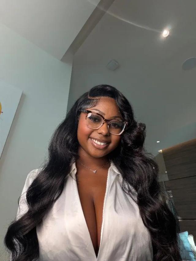 Miss Kream 🤍  VIP PAGE