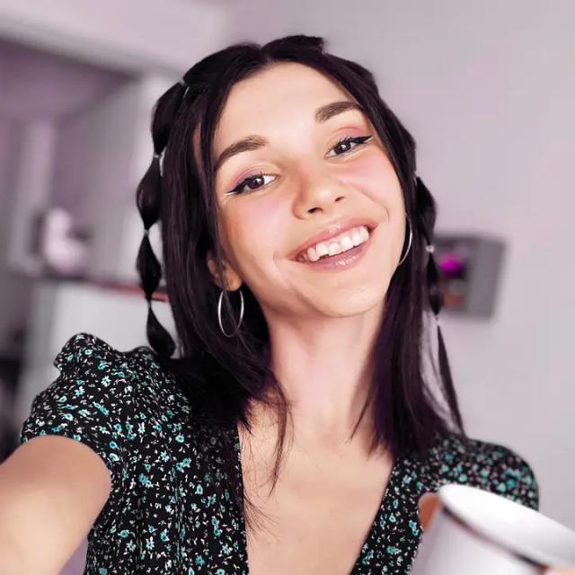 Jenny 🧸