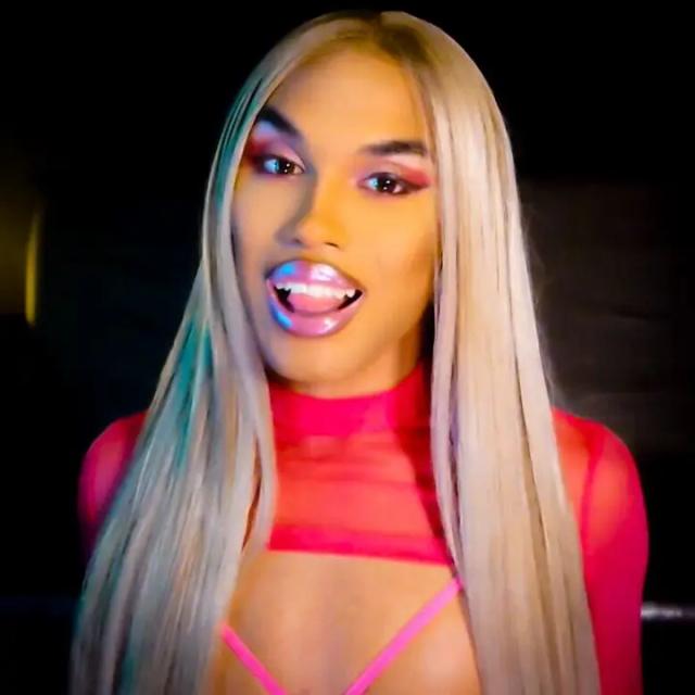 NICKI DOLL