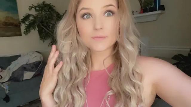 Lexi London