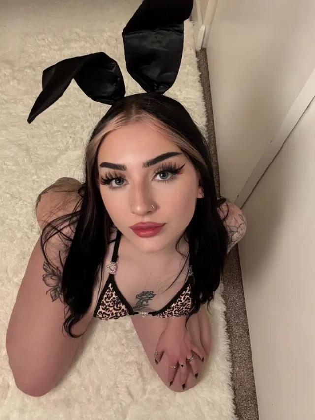 Holly Ghoul