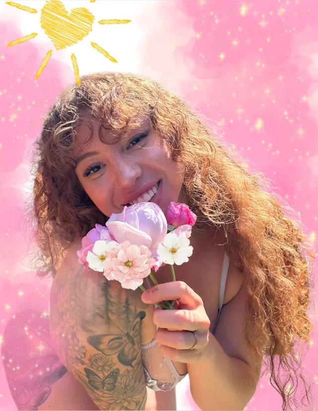Mae’s peach fan page 🫧