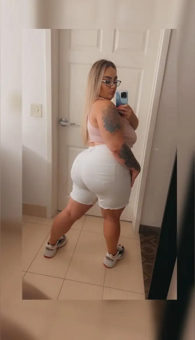 𝐓𝐇𝐑𝐎𝐀𝐓 𝐆𝐎𝐀𝐓 💦🍆