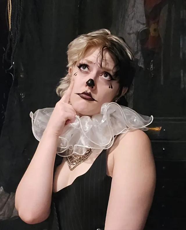 Claire they/he