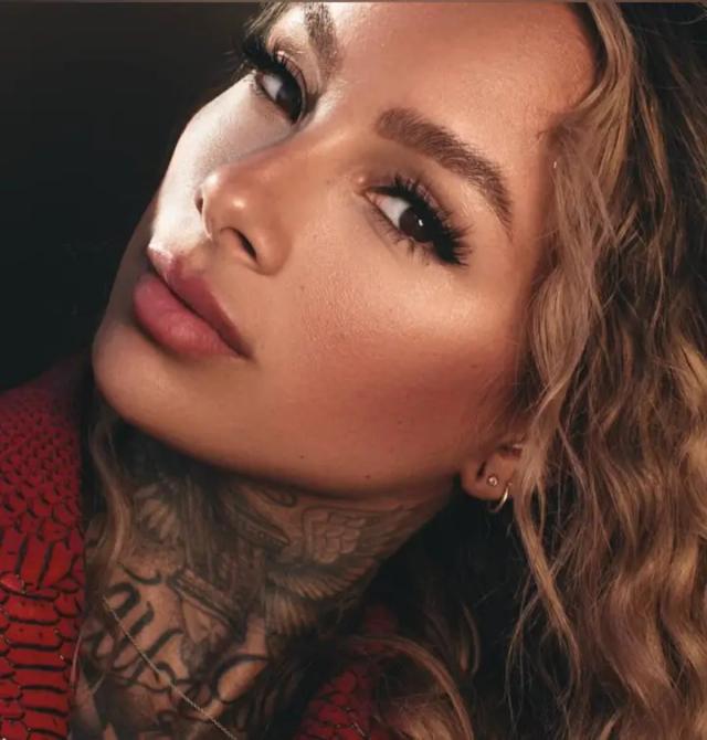 Cleo Pétra