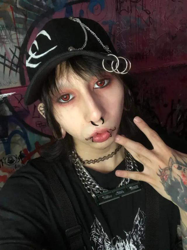 🔪C R E E P🔪