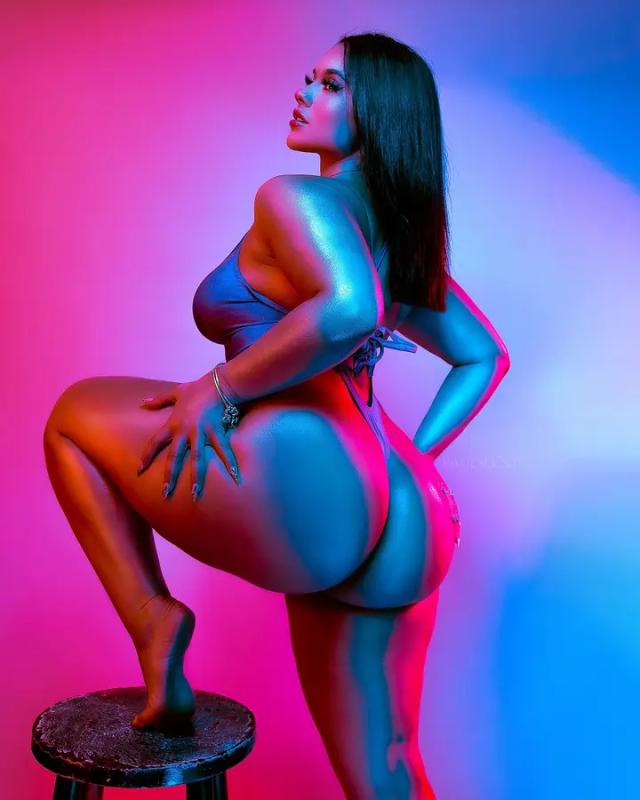 Latina Queen👑