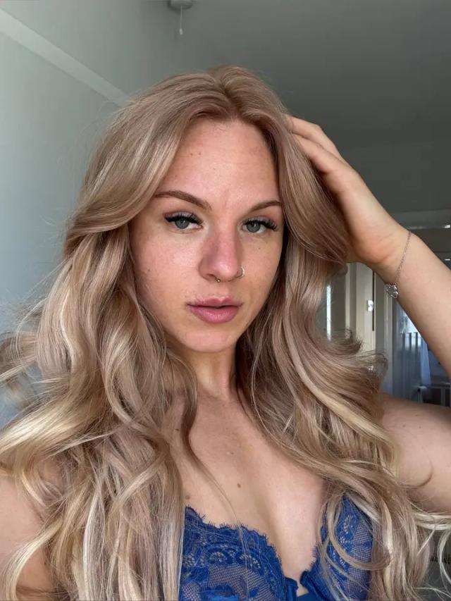 Hallie - Best Ass on OF🍑