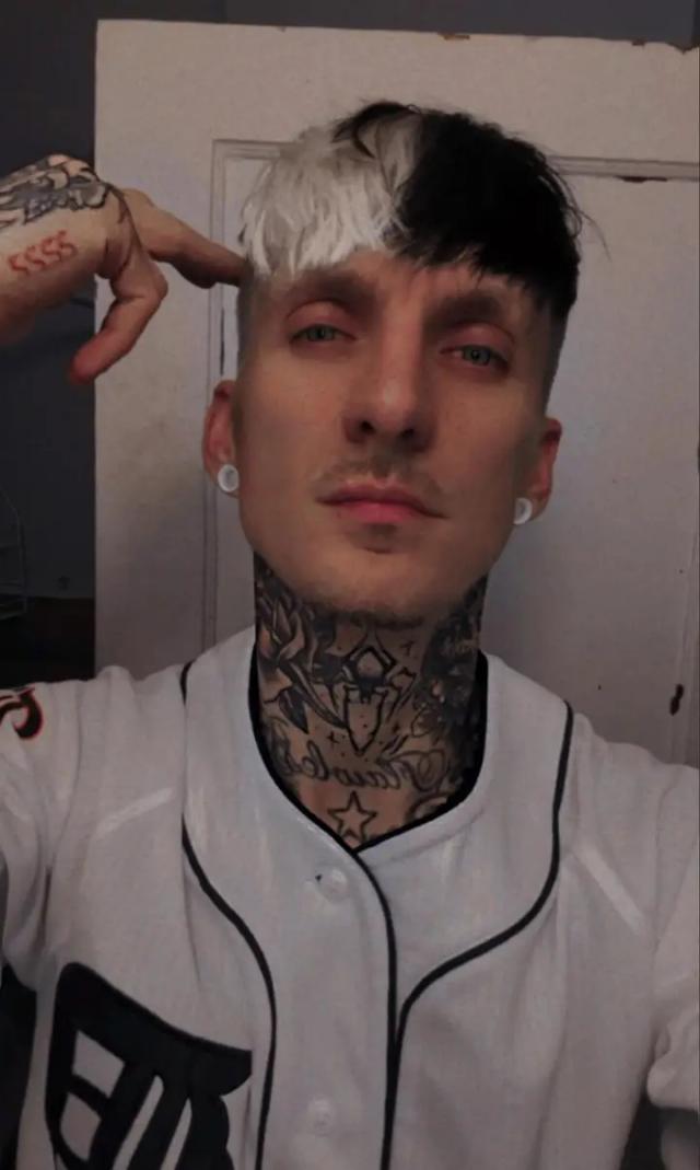 Xxxaveryon