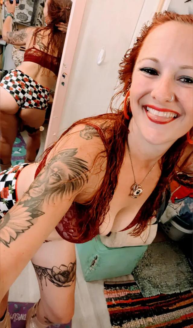 Scarlett Rose Emberz