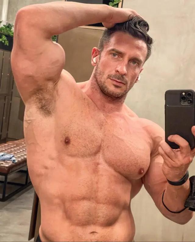 Alessandrobuilder - VIP