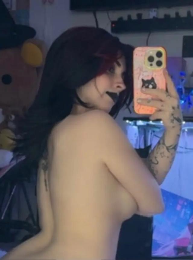 𝓥𝓘𝓟  ♡