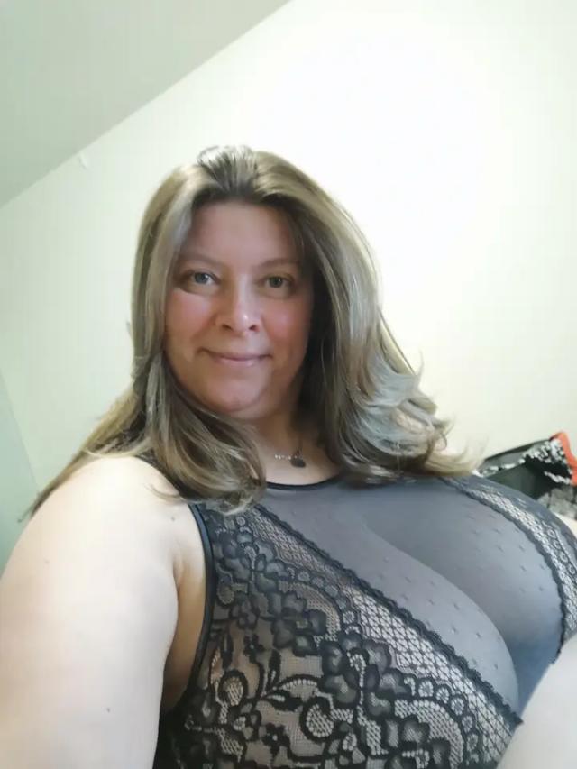 Cougar_bbw