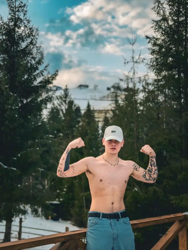 Instakhlopchik