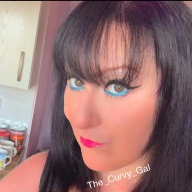 Curvy_Gal
