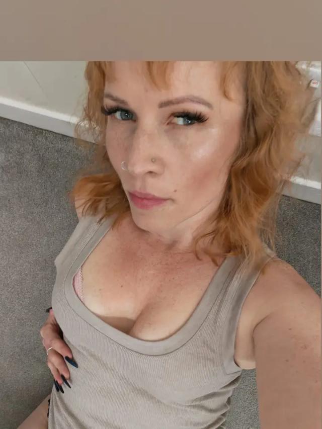 Caitlin, your favourite Scottish camgirl