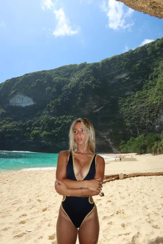 Em