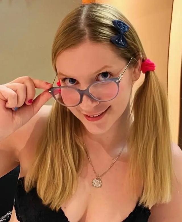 Lizzy Sweet