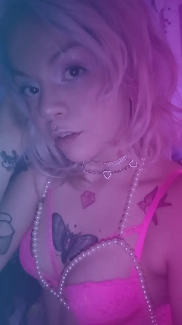 🩷Femme Enby🧚🏼‍♀️✨️