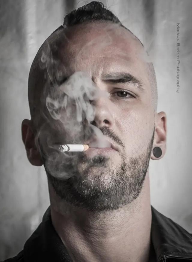 Chainsmoker