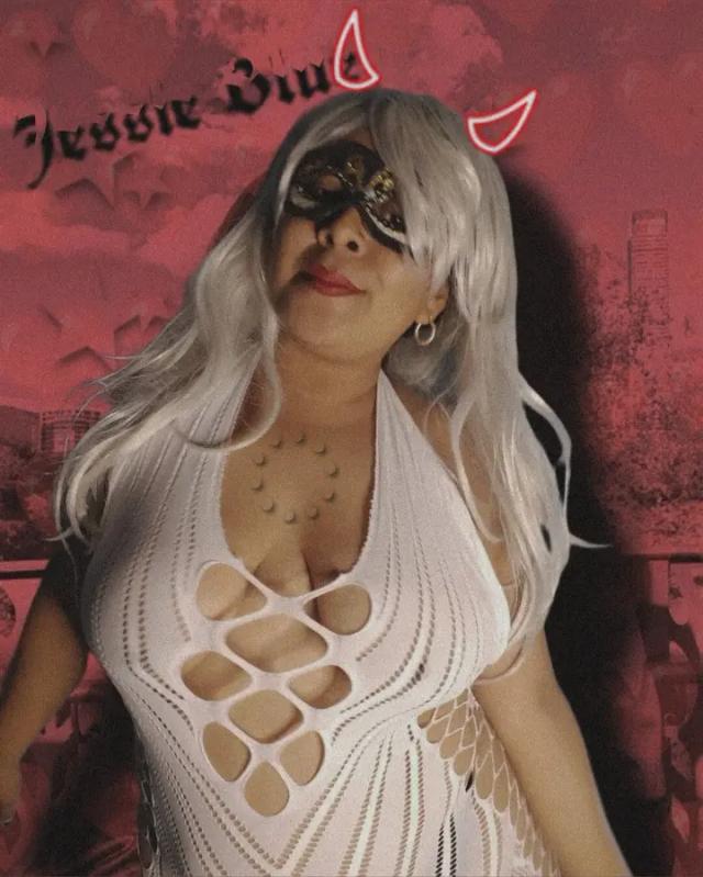 Jessie Blue Free