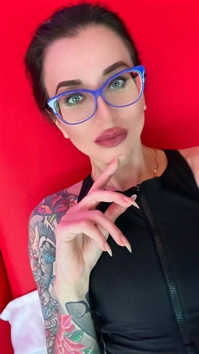 juliadomaina