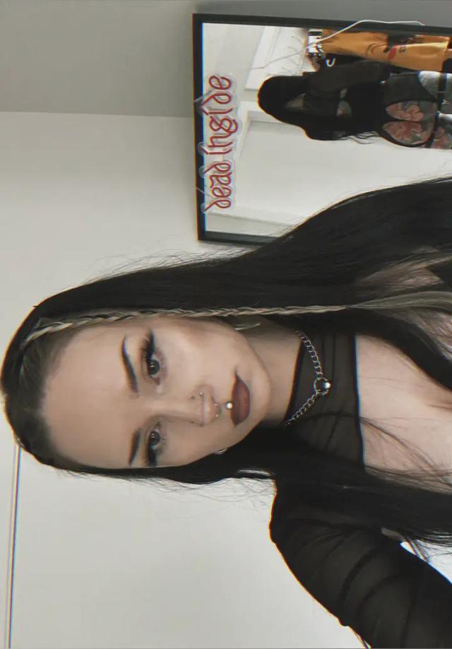 𝖌𝖎𝖗𝖑 𝖜𝖎𝖙𝖍 𝖙𝖍𝖊 𝖘𝖓𝖆𝖐𝖊 𝖙𝖆𝖙𝖙𝖔𝖔🐍