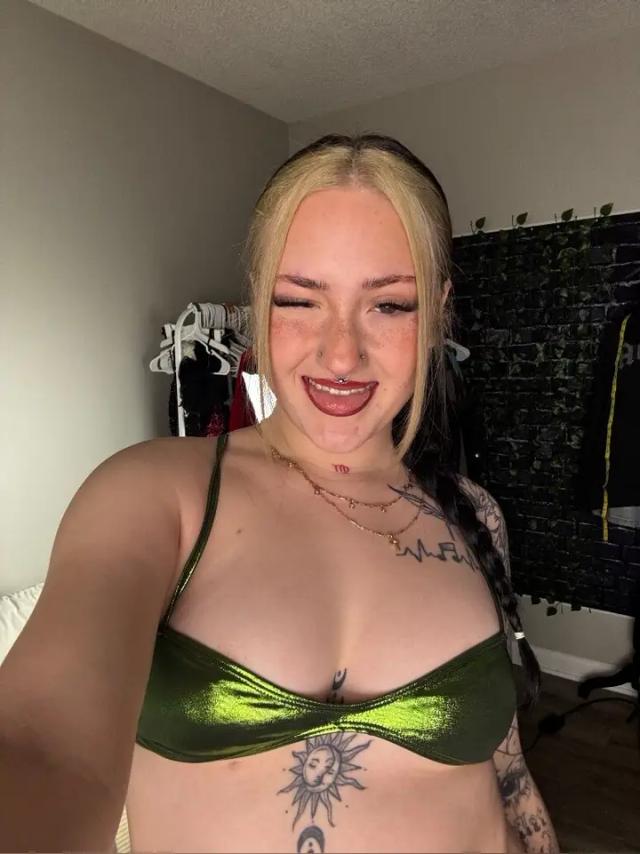 Jade Elise 🌟