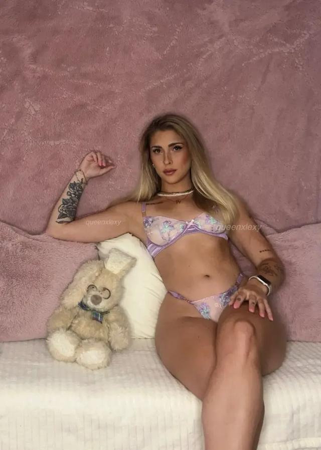 Lexy🍒
