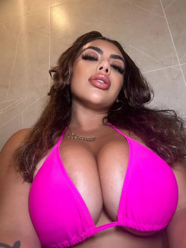 Beatrix Belleaux VIP