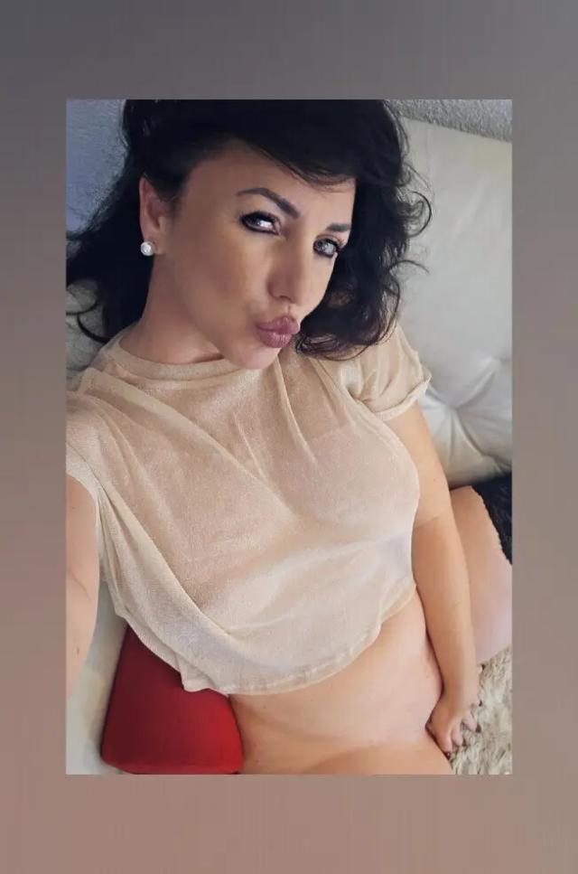 ᗩᑎGEᒪIᑎᗩ 💋