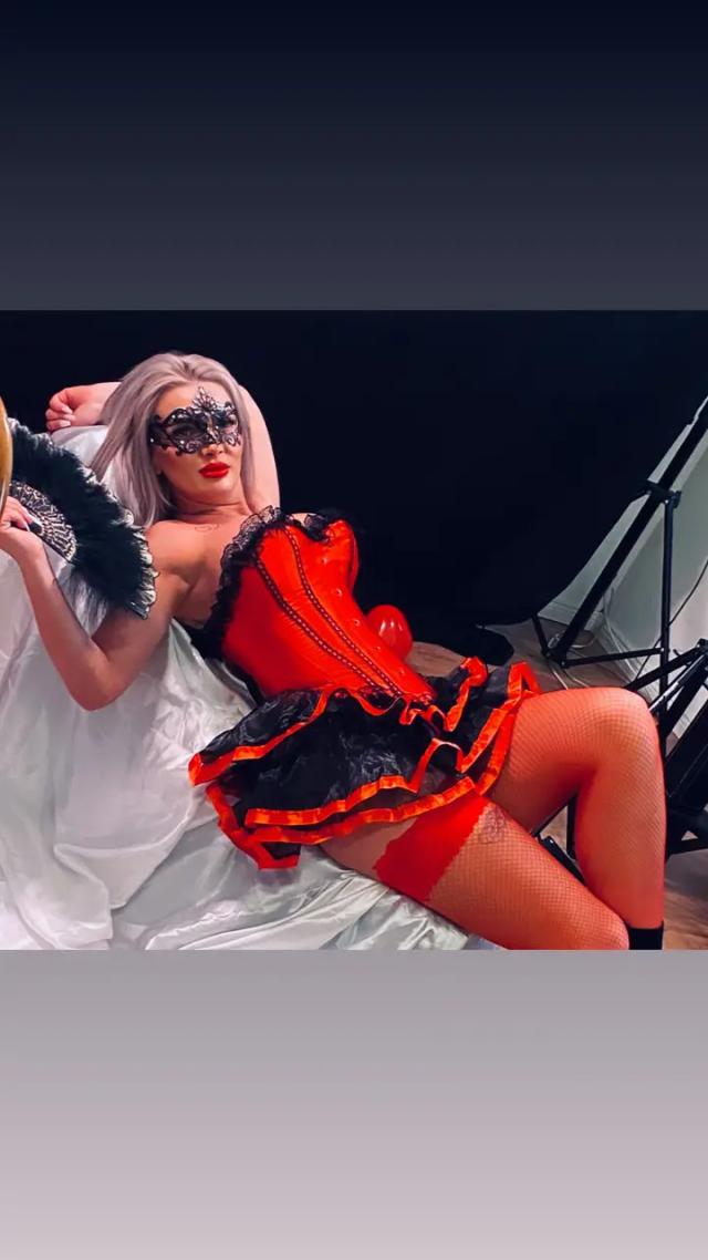 Isabella Deluxe